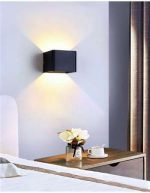 Απλίκα τοίχου LED 5W 500Lm 3000K