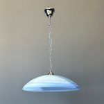 Κρεμαστό φωτιστικό γυάλινο αλάβαστρο με γαλάζια νερά μονόφωτο και ανάρτηση χρώμιο